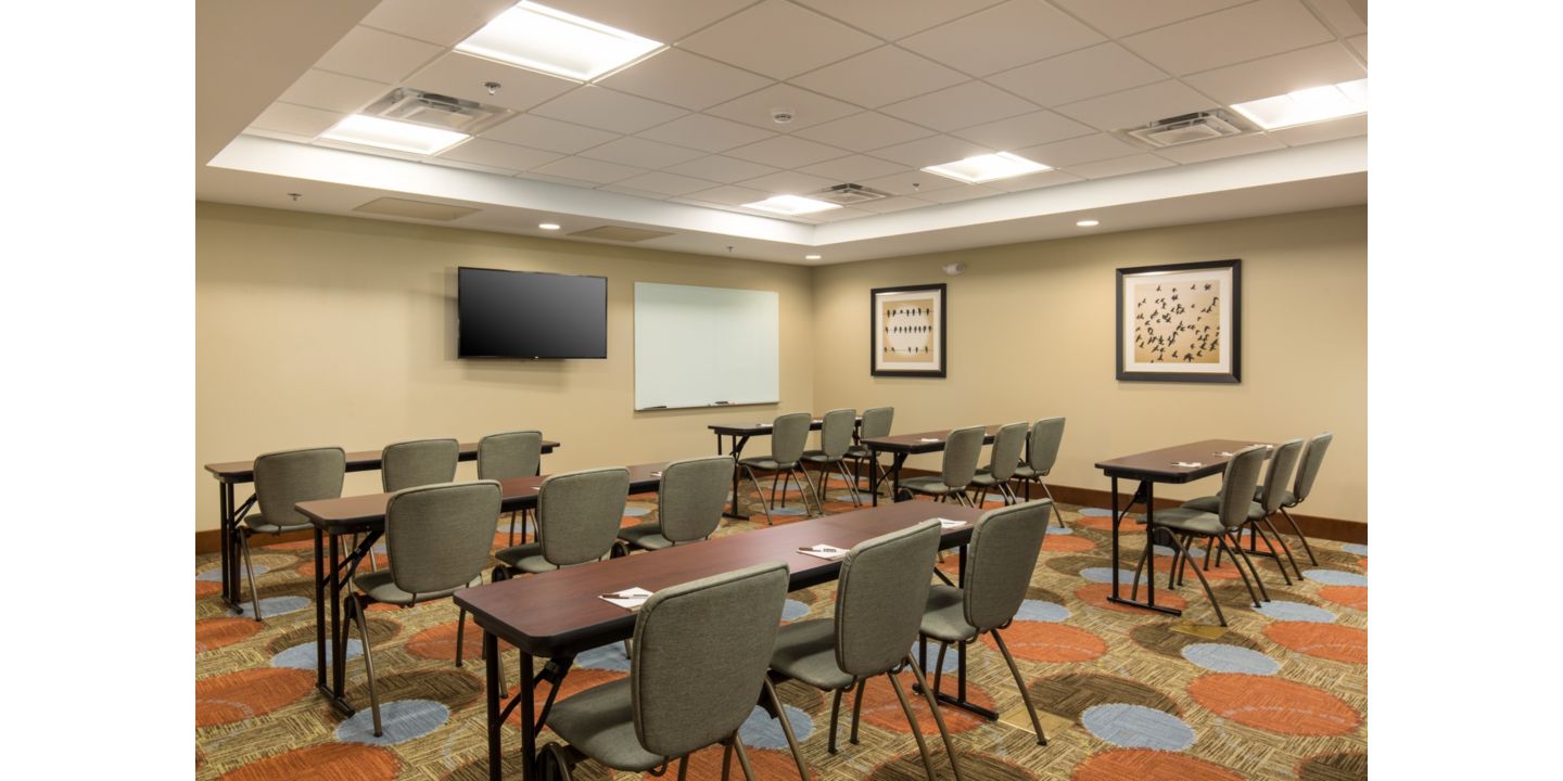 With over 500 square feet of flexible, stylish meeting space, we can host any kind of board meeting, social function, seminar or training with personalized attention. Please contact us to discuss our variety of catering and audio-visual options. We would love to help make your next meeting or an event in the Polaris area a success!